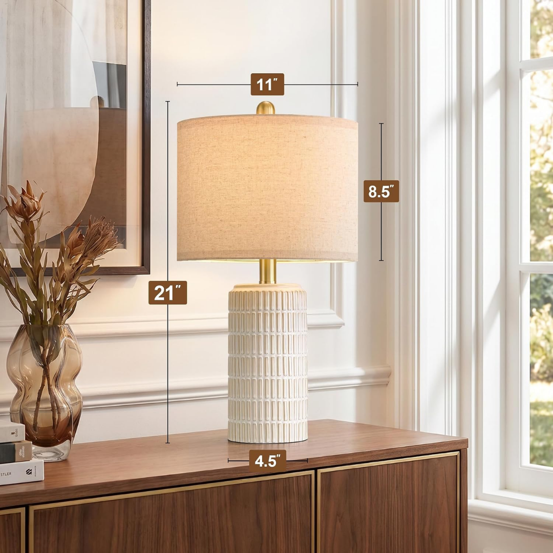 Elias – Elegent bordlampe i keramikk med tekstilskjerm