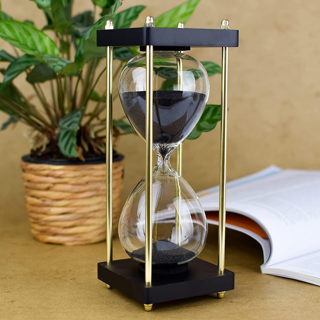 Valdemar – Eksklusivt timeglass i messing og tre