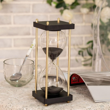 Valdemar – Eksklusivt timeglass i messing og tre